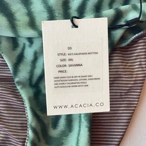 NWT Acacia KID Galapagos bottom XXL in savanna